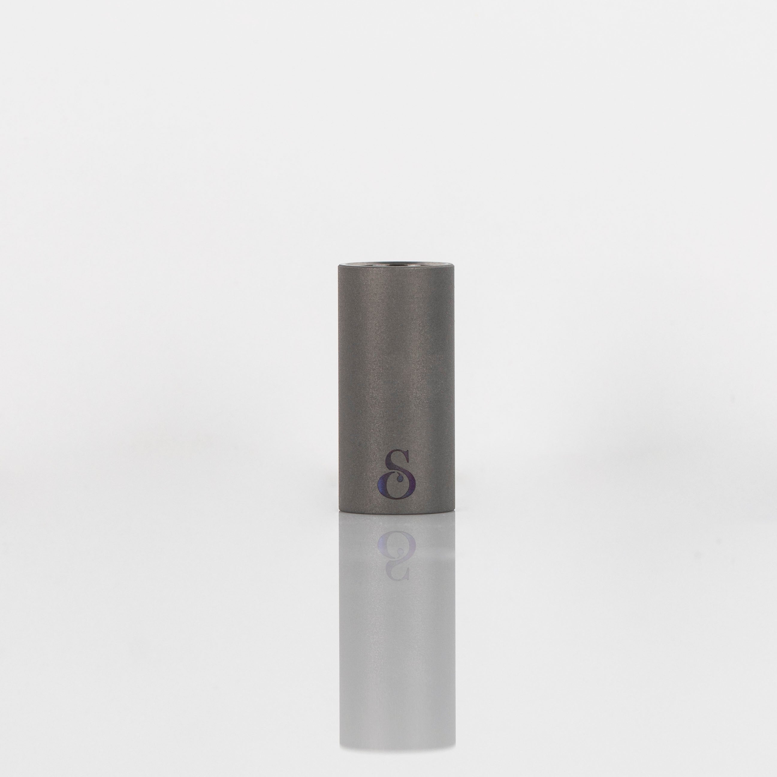 Vortex Sleeve: Halographic Titanium