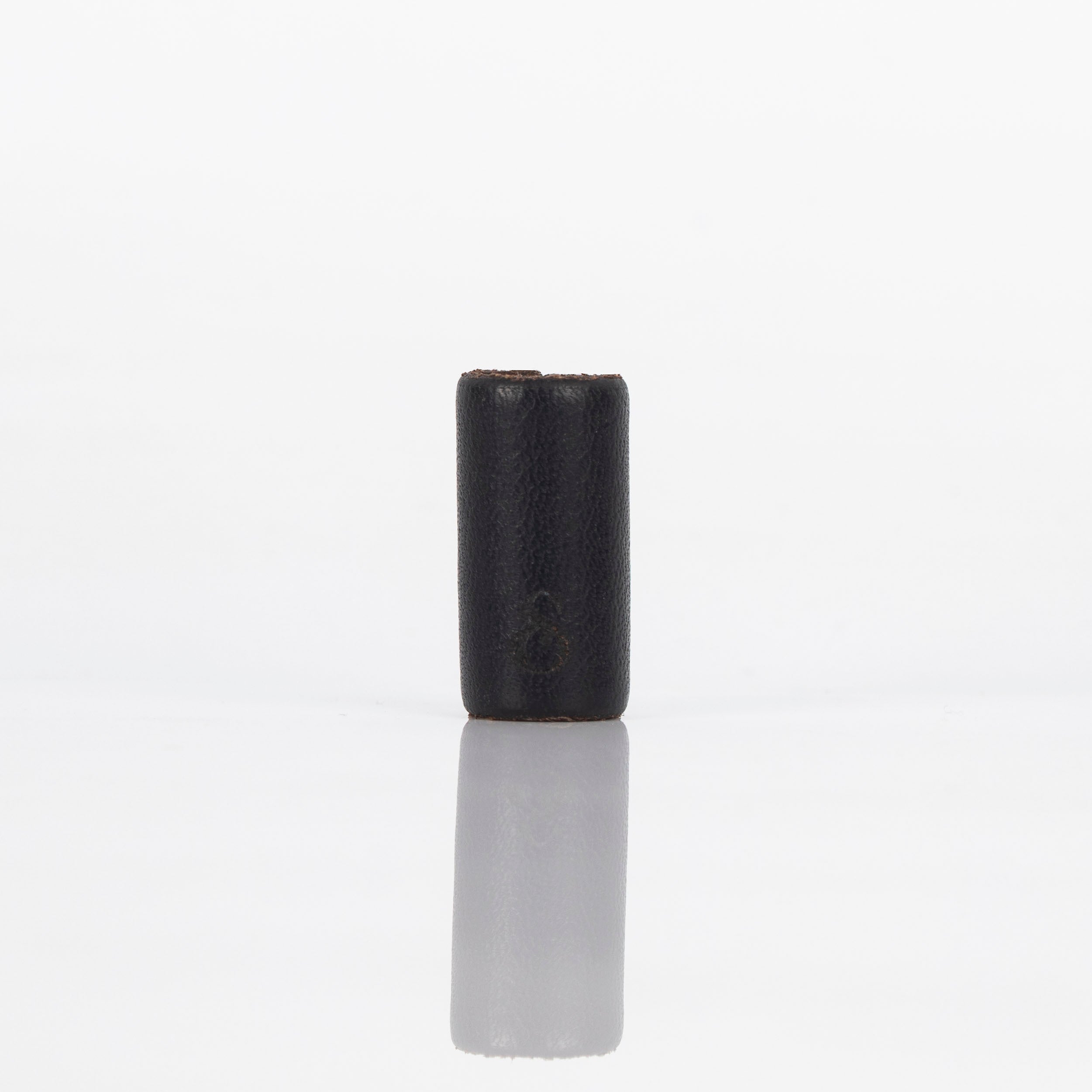 Vortex Sleeve: Black Leather