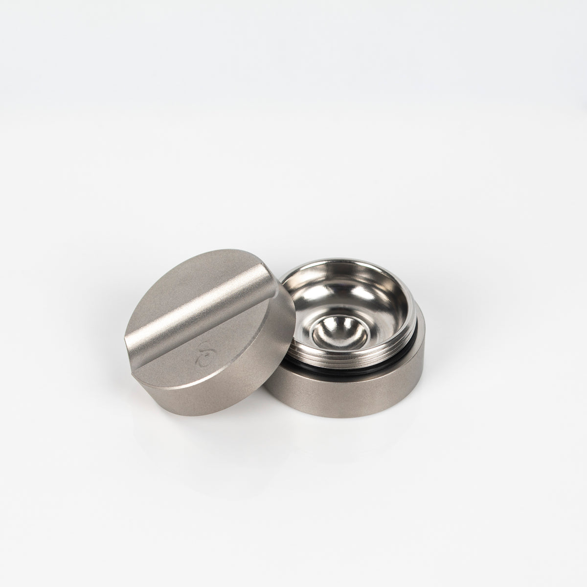 Compact Titanium Warhead Assembly w/ Dosing Dish – The Simrell Collection