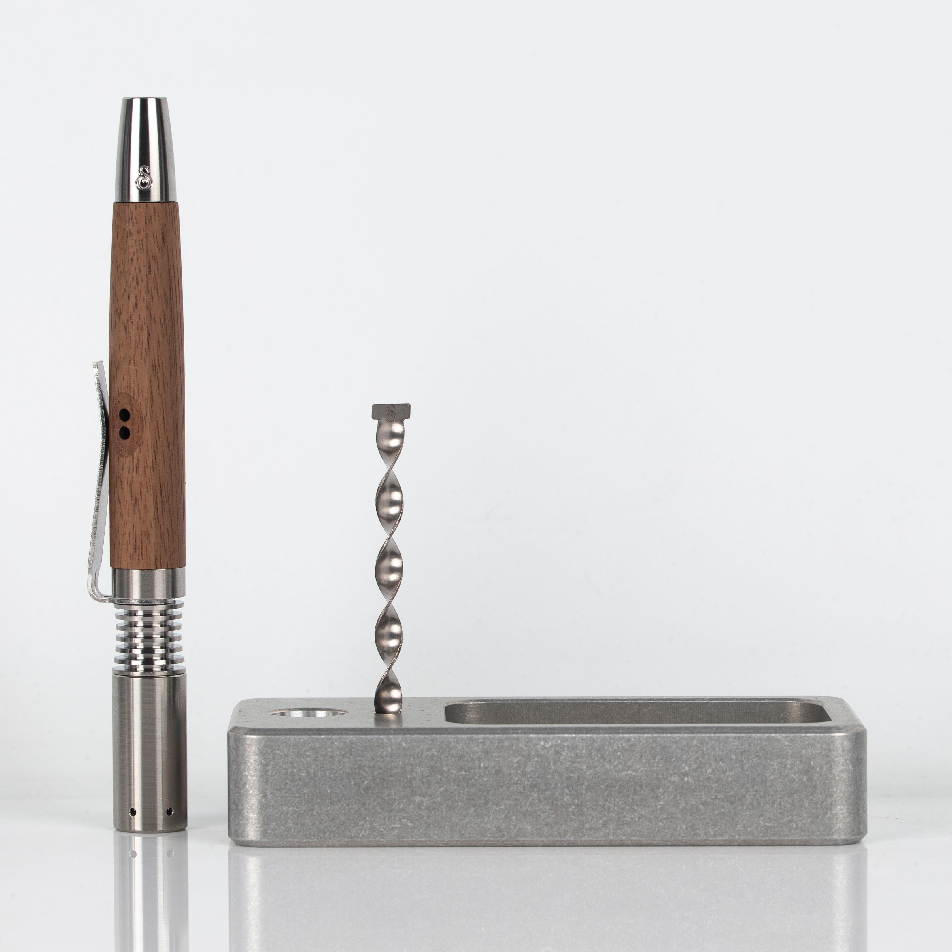 The Simrell: Heritage w/ Cooling Station & Mulitool