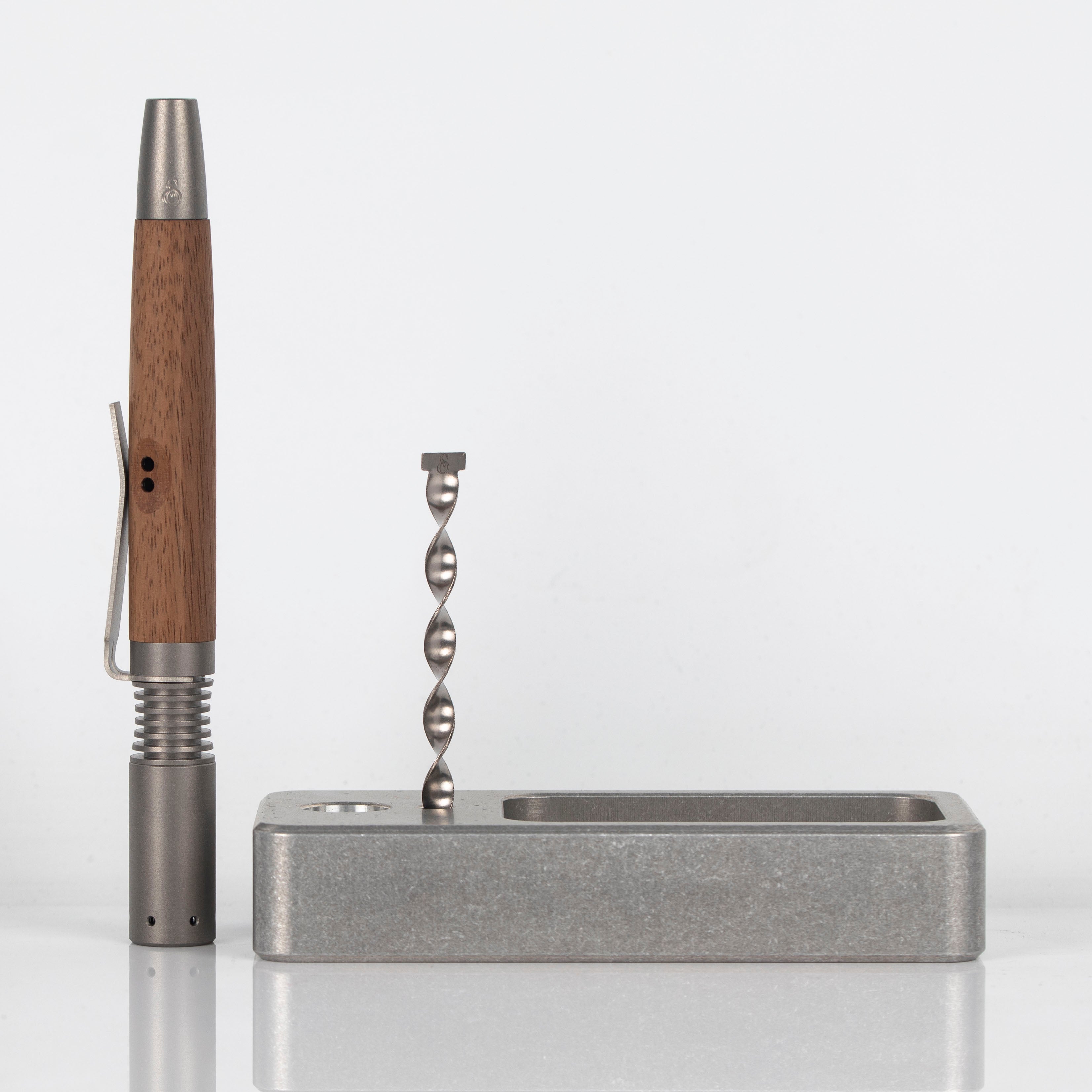 The Simrell: Heritage w/ Cooling Station & Mulitool